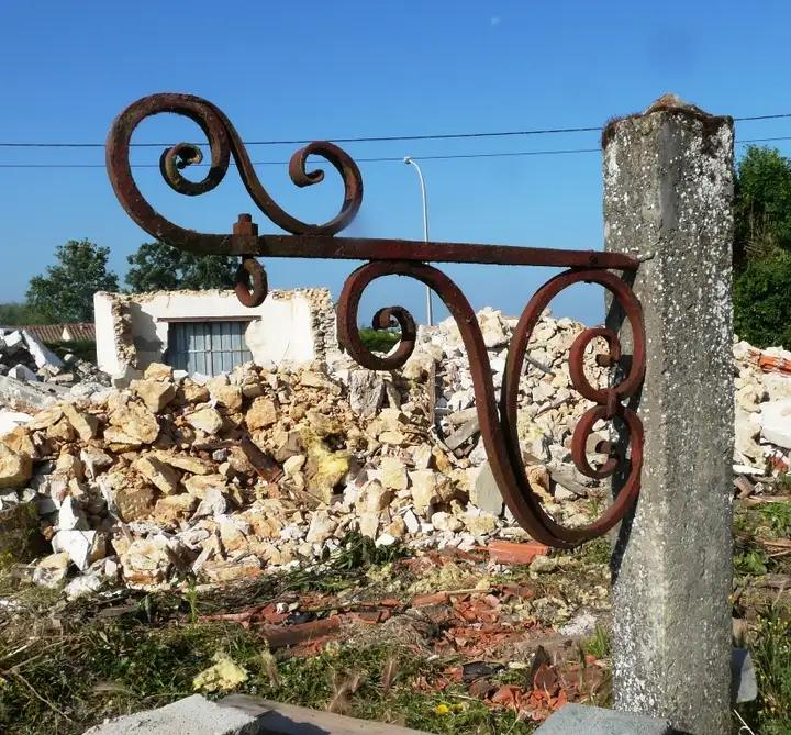 Potence en fer forgé