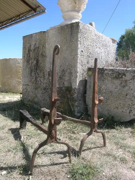 Chenet en fer forgé differents d'origine
