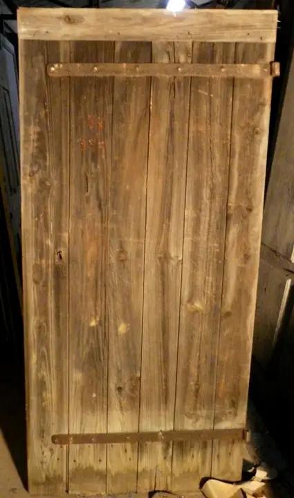 Porte de cave rustique en bois