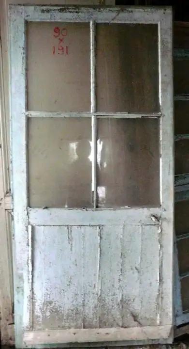 Porte vitrée en bois