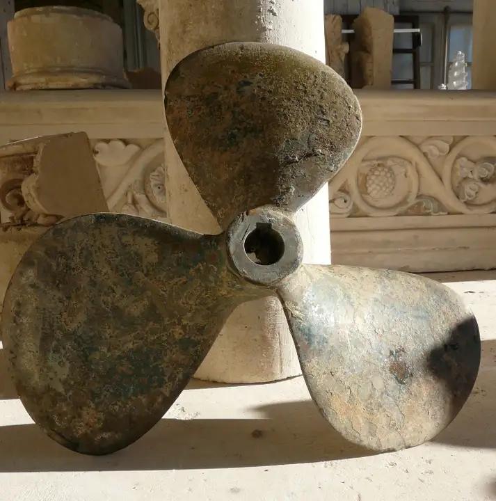 Ellice de bateau en bronze