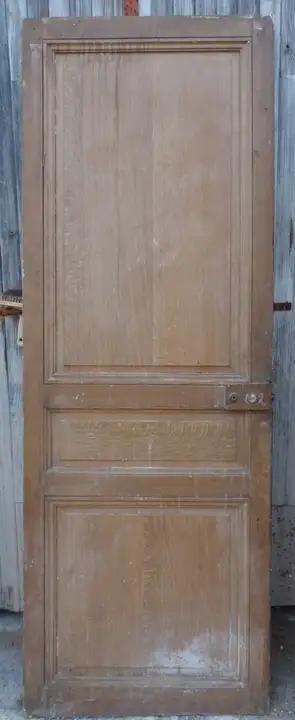 Porte ancienne d'intérieur en bois