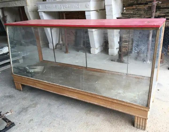 Vitrine présentoir de magasin en bois et verre