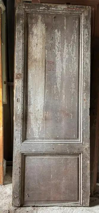 Porte pleine ancienne en sapin