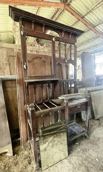 Ancien porte manteau en bois avec patères en bronze et porte parapluie