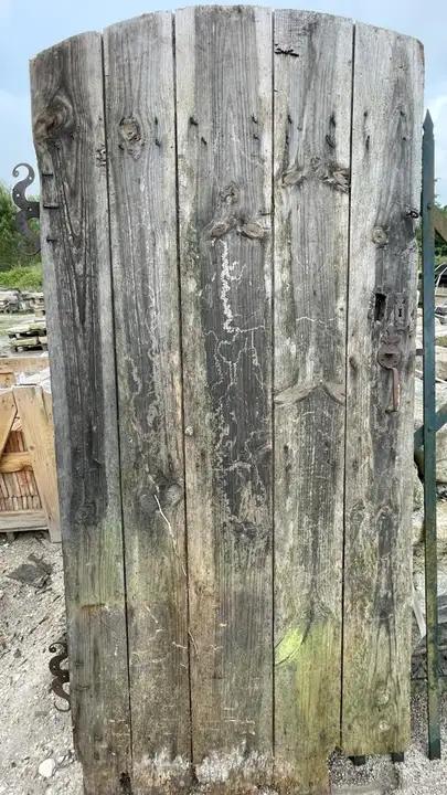 Porte  à  clanche