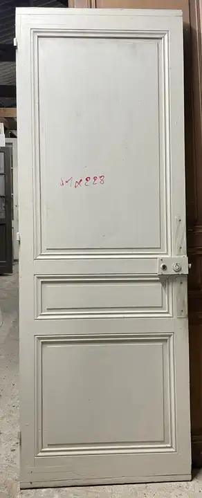 Porte ancienne de communication