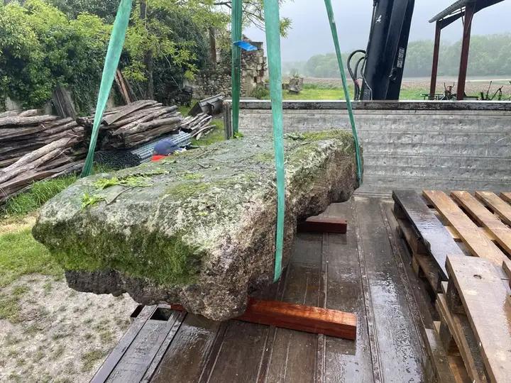 Plateau de pierre brut pour dessus de table exterieur