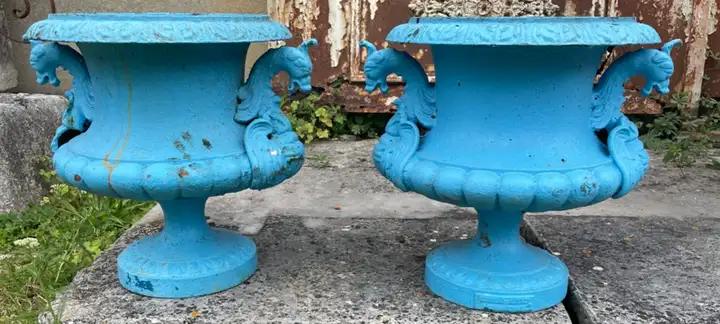 PAIRE DE VASES MEDICIS