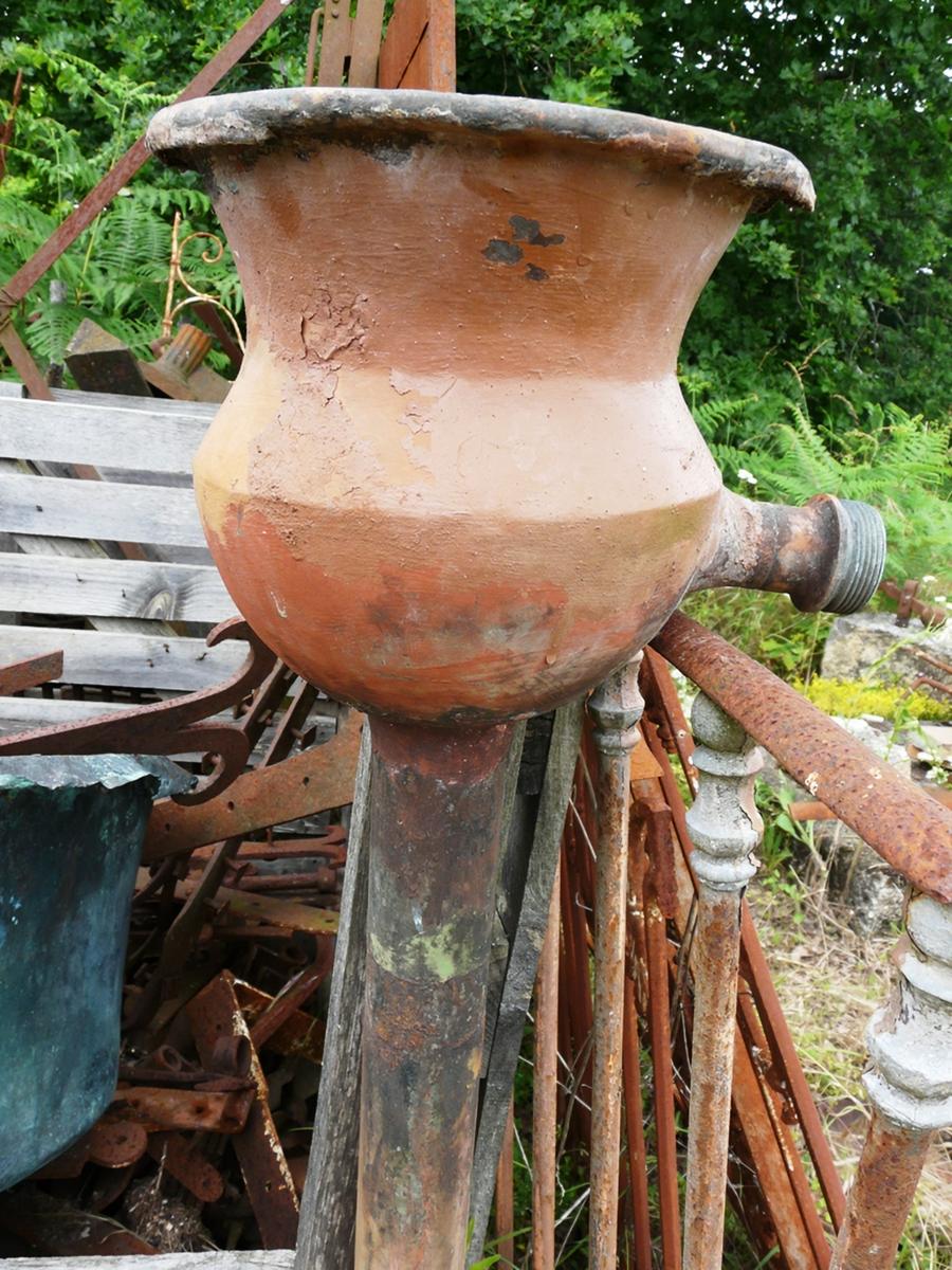 Pompe de puits en cuivre