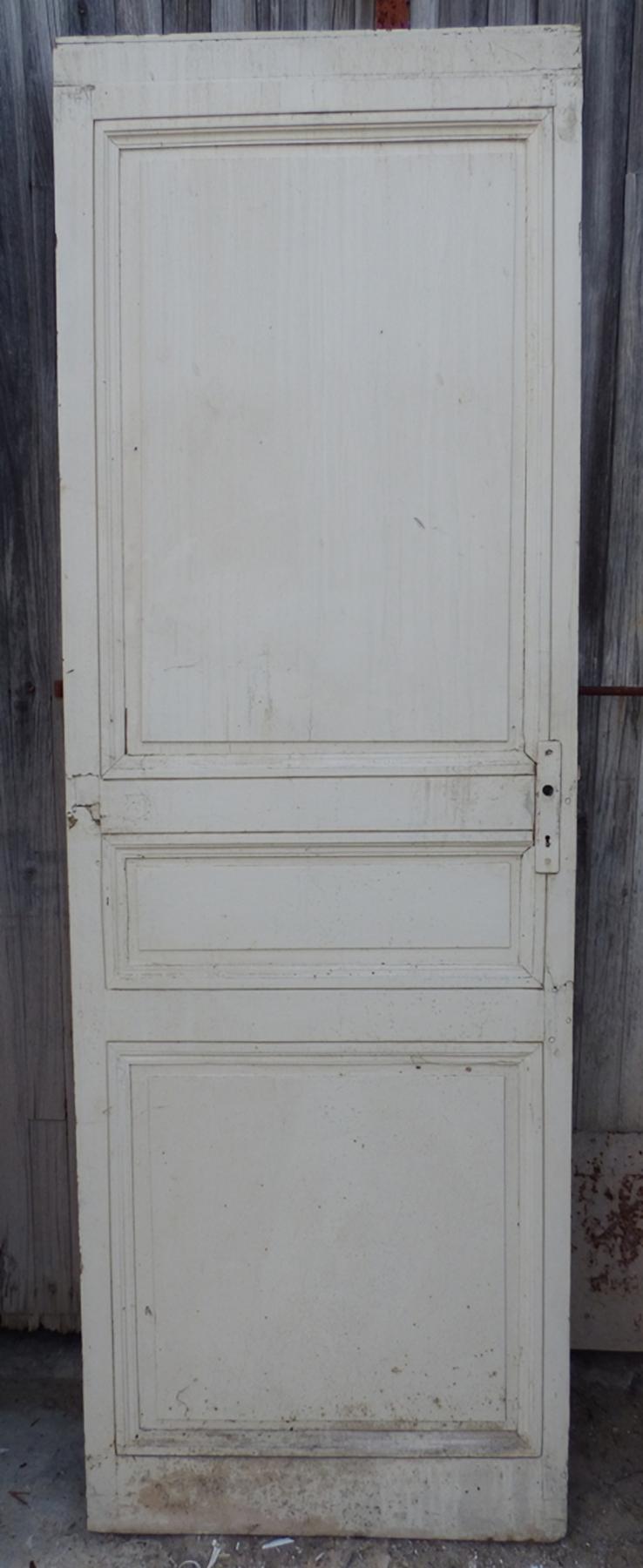 Porte ancienne d'intérieur en bois