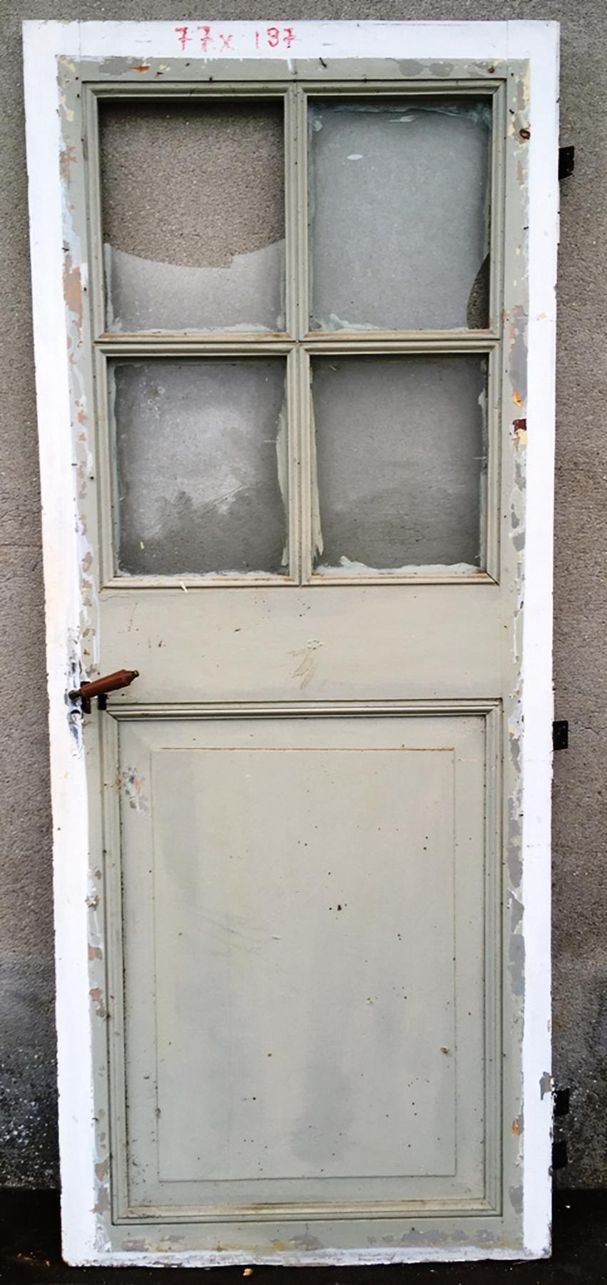 Porte ancienne vitrée