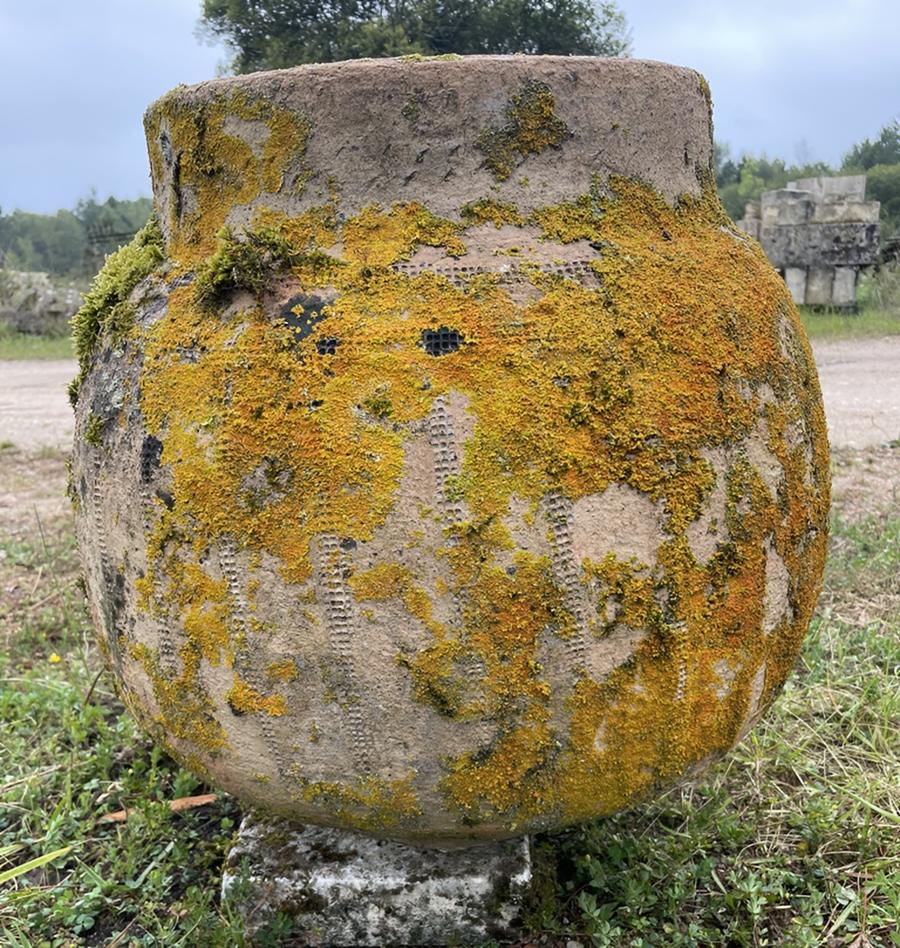Ancienne poterie en terre cuite de Charente