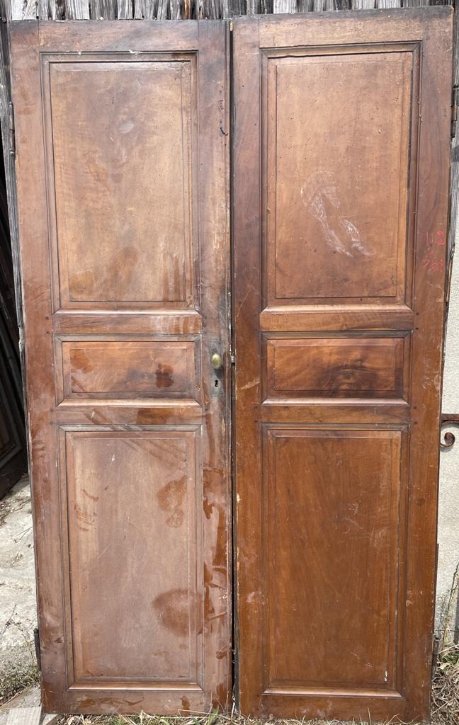 Portes doubles en noyer